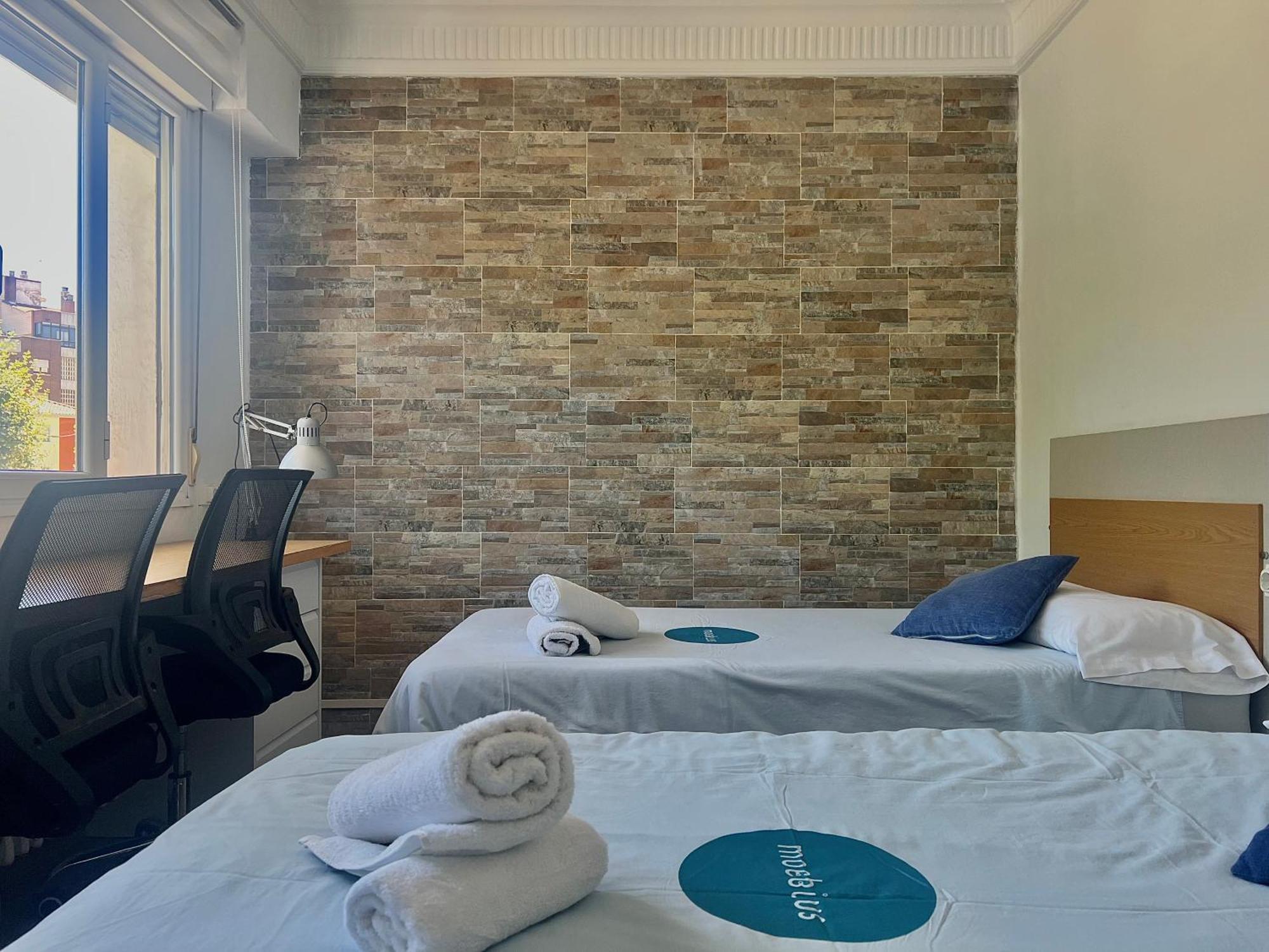 Apartment Jean Xxiii By Aroom - Casa Con Patio Privado Vut-le-11148 *