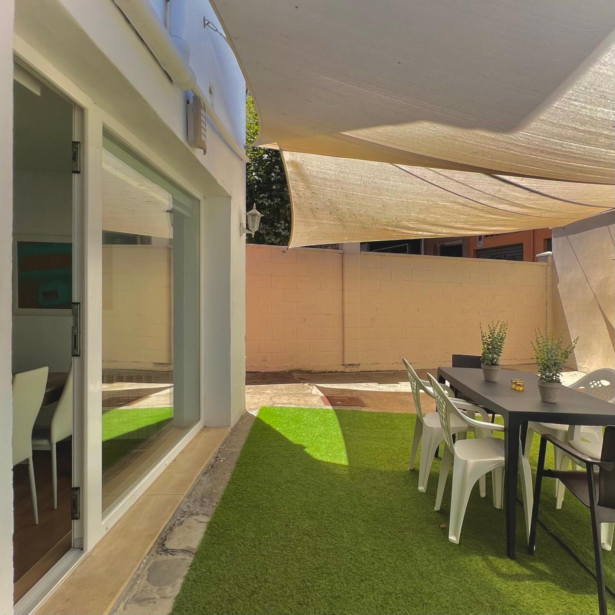 Jean Xxiii By Aroom - Casa Con Patio Privado Vut-le-11148 * León